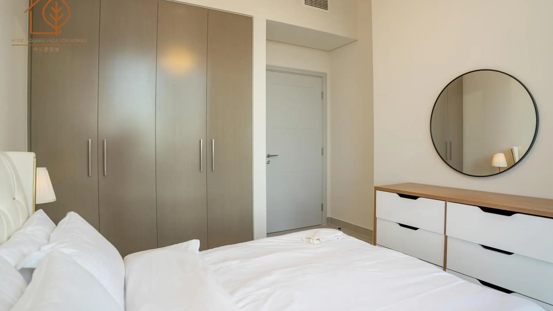 Amazing One Bedroom Apartment In Downtown Dubai 167Fo2-1